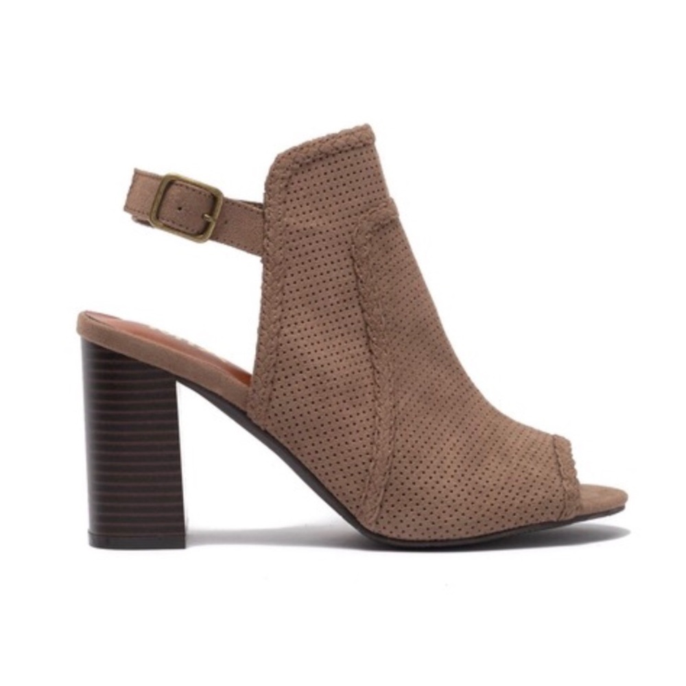 NIB|MIA|Open Toe Bootie|Size 9 - Picture 2 of 5